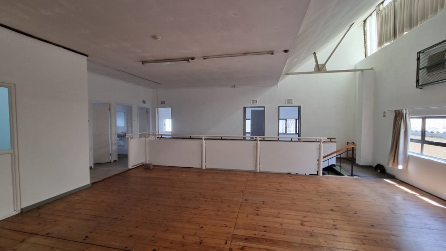 To Let Commercial Property for Rent in Woodstock Western Cape